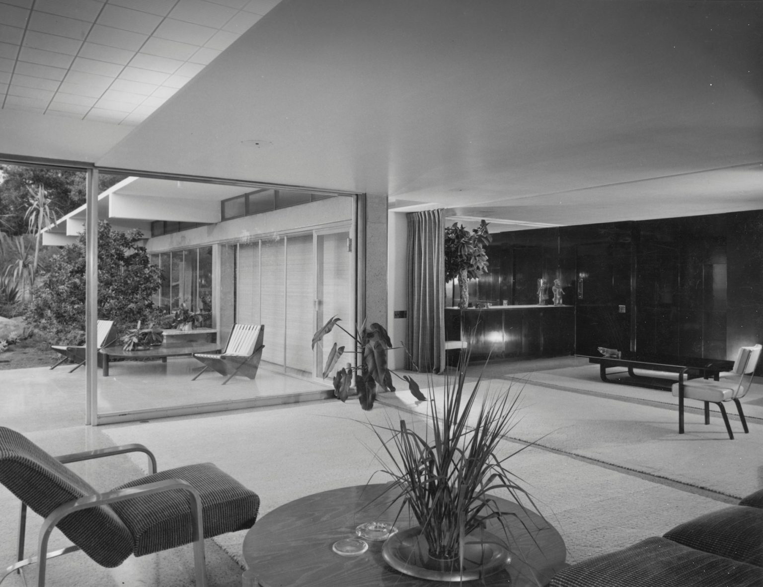 Siteline | Richard Neutra’s Tremaine House Sold Off-Market for $12 Million